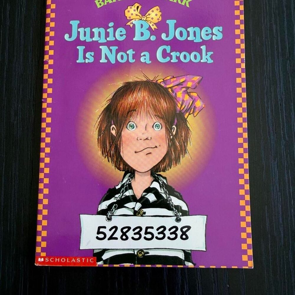 Vintage Junie B. Jones 3 Book Bundle - Picture 3 of 5